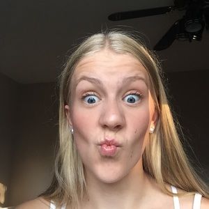 Meet your Posher, Ellen